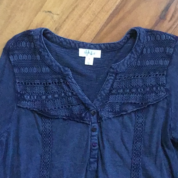 *SALE*  Split Neck top with Embroidery   Discounted Shipping! - Picture 2 of 5